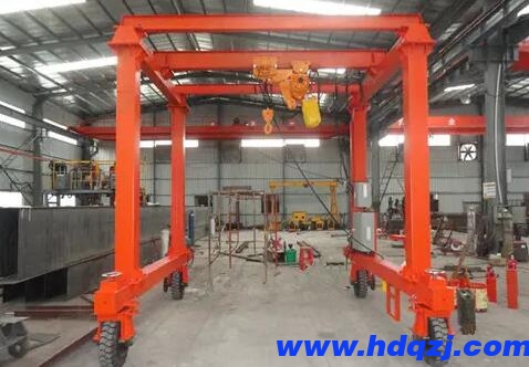 輪胎龍門吊發(fā)電機組負荷太重時，推動機的轉(zhuǎn)數(shù)是不是會減緩?